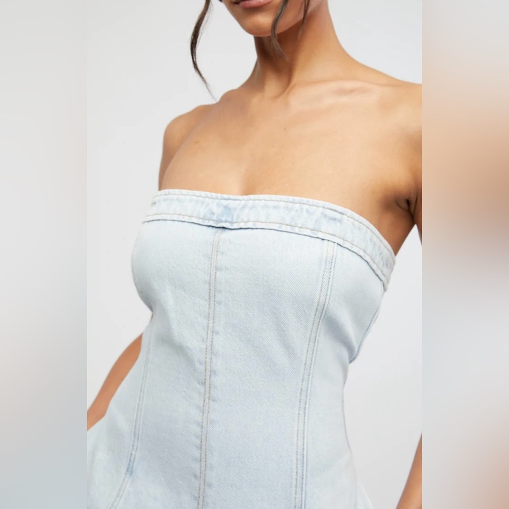 WeWoreWhat x Revolve Rigid Denim Strapless Midi Dress in Super Light Wash Size 2 - Picture 9 of 12